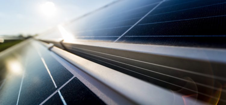 Différences entre panneaux solaires horizontaux et verticaux : ce qu’il faut savoir